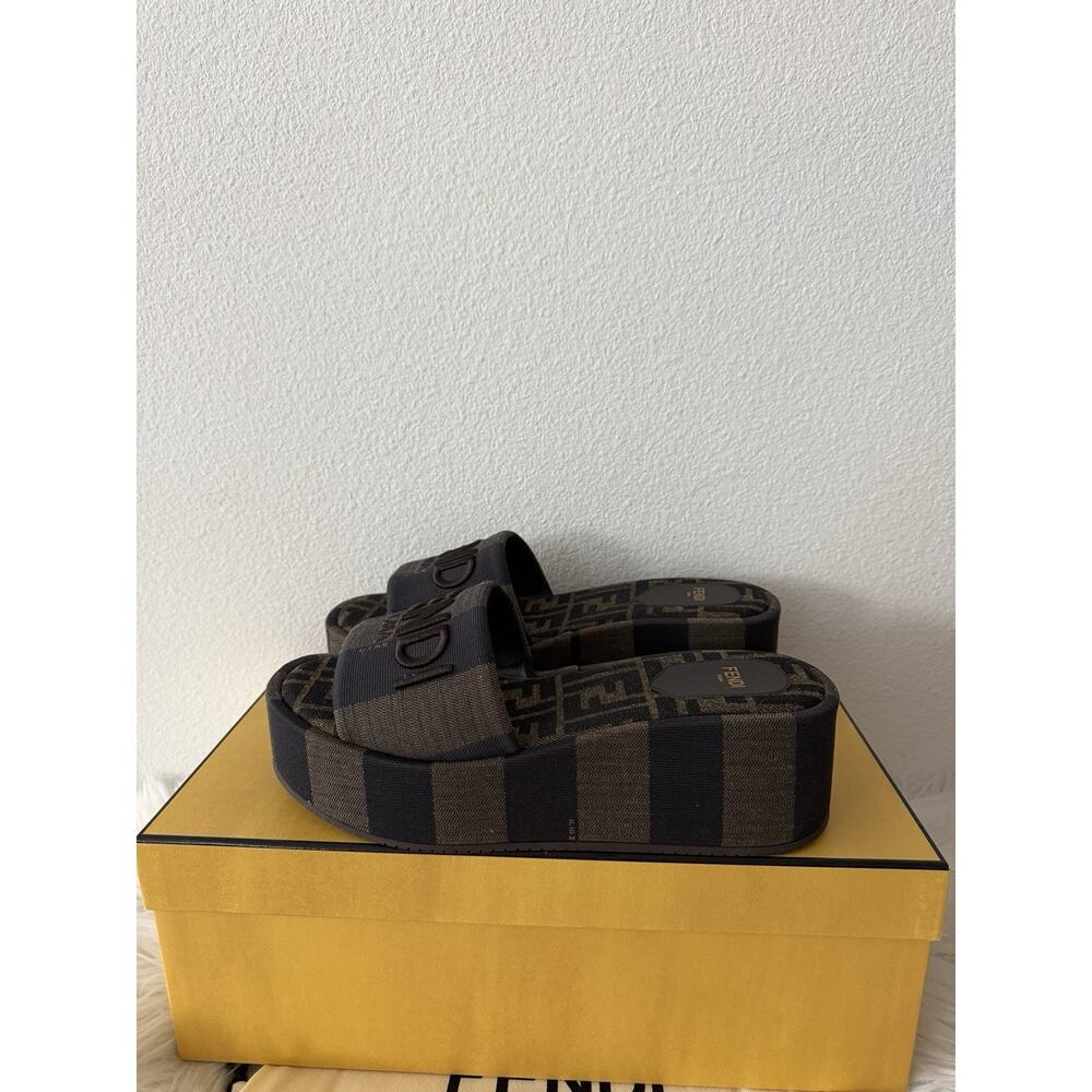 Fendi Sunshine Flatform Platform FF Logo Jacquard Baguette Feel Slides 37.5 - Picture 6 of 11